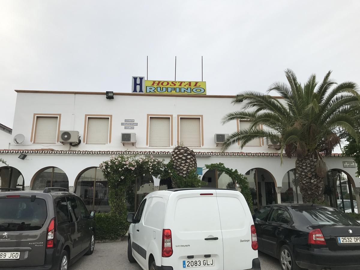 Hostal Restaurante Rufino Berlanga Buitenkant foto