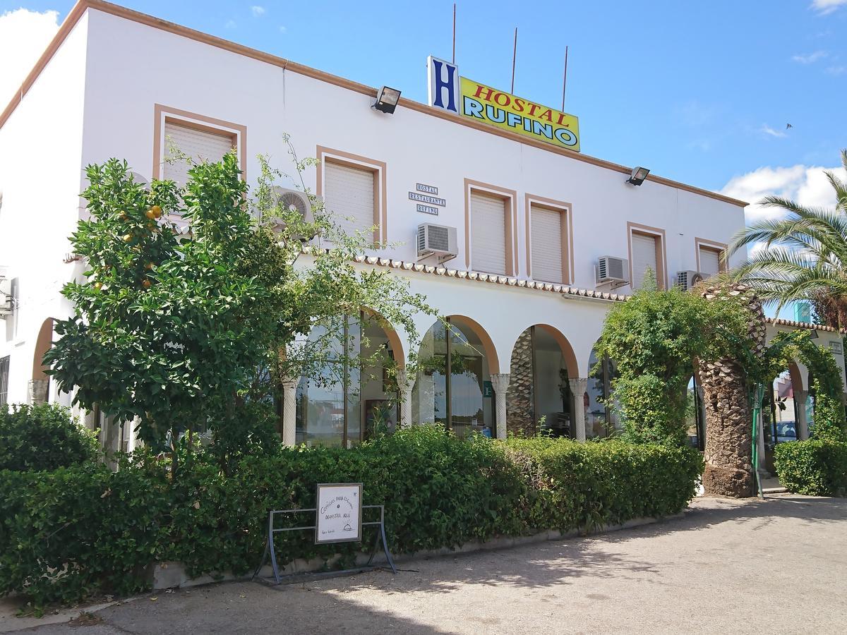 Hostal Restaurante Rufino Berlanga Buitenkant foto